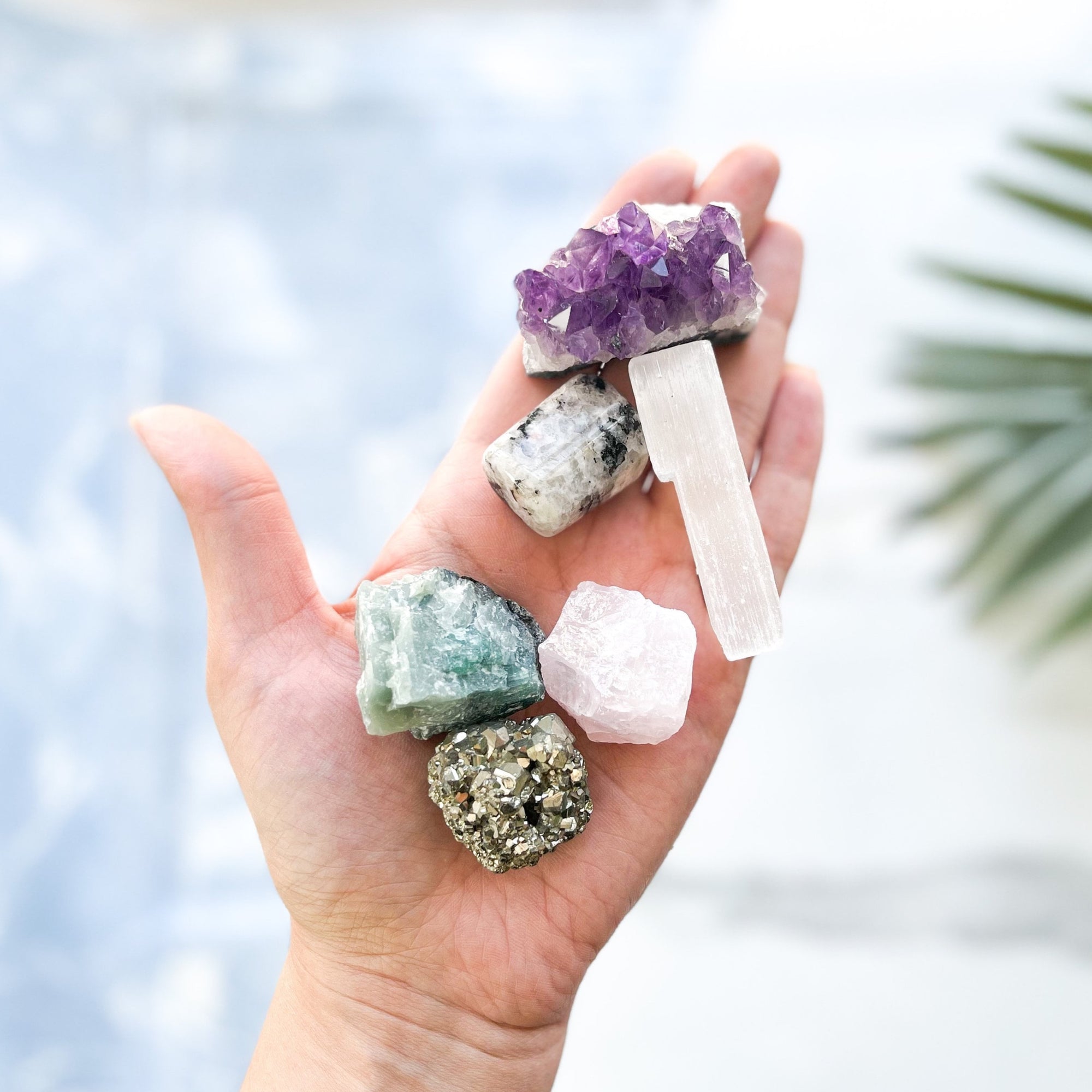 Enhance Your Beauty Routine with the Beauty Rock Crystal Set