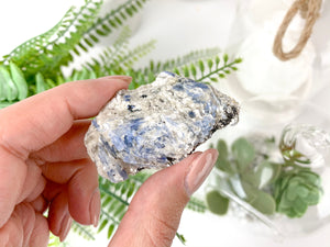 Blue Kyanite Crystals : The Stones of Communication, Alignment, and Clarity