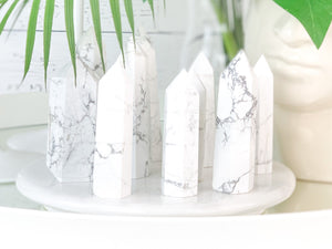 Howlite Crystal Point Tower: Calming Meditation Stone