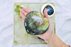 Rainbow Labradorite Crystal Heart: Healing Stone Decor