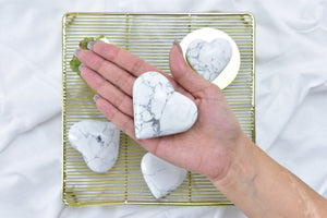 Howlite Crystal Heart: Calming Meditation Stone