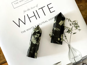 Chrysanthemum Crystal Towers : The Natural Glimpsing Beauty