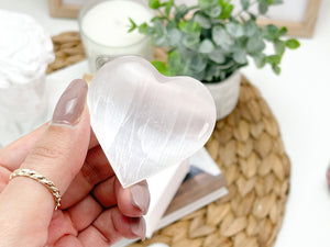 Selenite Heart Crystal – Pocket-Sized Healing Stone – White Gemstone Heart – Energy Cleansing & Spiritual Gift