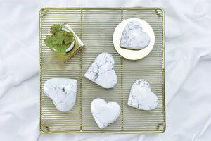 Howlite Crystal Heart: Calming Meditation Stone