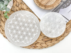 Etched Selenite Charging Plate – Flower of Life Design – Crystal Grid & Energy Cleanse Tool