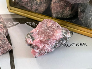 Raw Rhodonite Crystals:Embrace the Power of Healing
