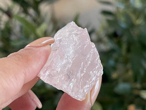 Raw Rose Quartz Chunks: Healing Crystals for Harmony