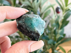 Raw Beauty: Unpolished Emerald Chunks
