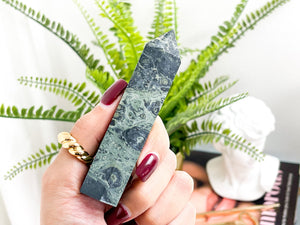 Kambaba Jasper Crystal Tower: Crocodile Jasper Point