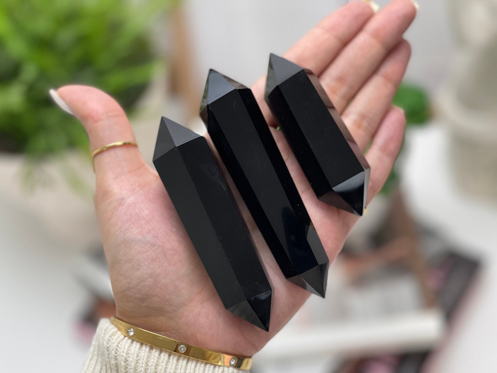 Black Obsidian Crystal Point: Healing Stone