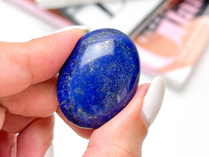 Lapis Lazuli Palm Stone: Natural Healing Crystal Decor