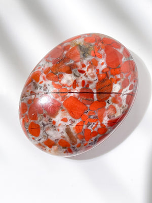 Brecciated Jasper Palm Stone: Calming Worry Stone (45x35x15mm)