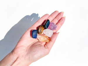 Sagittarius Zodiac Crystal Bundle: Chakra Selenite Plate, Gemstone Set