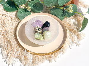 Capricorn Zodiac Crystal Set with Selenite Bowl: Embrace Capricorn Energies, Astrology & Personal Growth