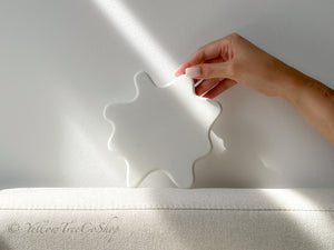 Handcrafted Concrete Trinket Tray: Modern Home Decor