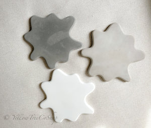 Handcrafted Concrete Trinket Tray: Modern Home Decor