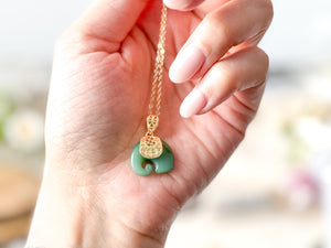 Green Jade Elephant Necklace: Stainless Steel Chain, Prosperity Symbol