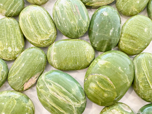 Tremolite Palm Stone – Polished Healing Crystal for Meditation, Reiki, and Home Décor