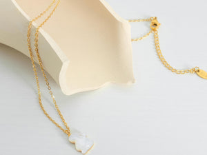 White Shell Rabbit Pendant Necklace: 18K Gold Plated Collarbone Chain