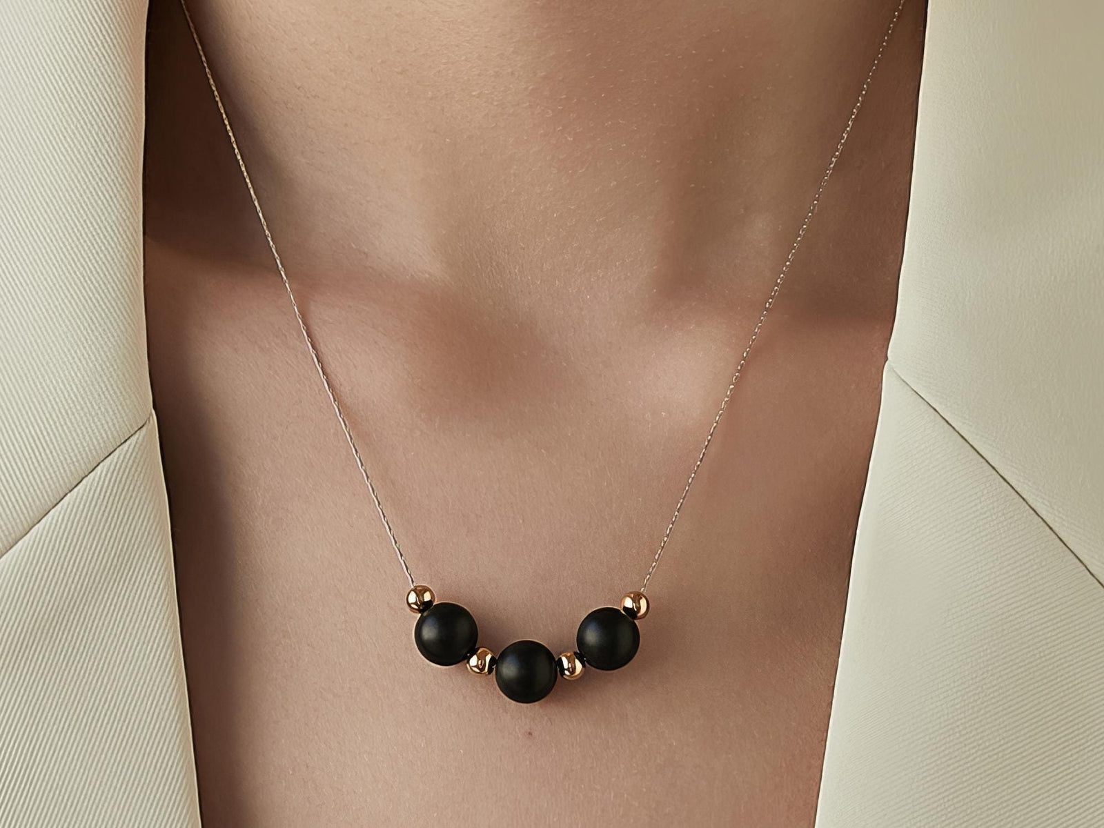 Black Obsidian Necklace – Natural Healing Crystal Pendant in Titanium Steel