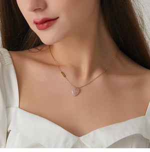 Natural Rose Quartz Heart Pendant Necklace – Minimalist Titanium Steel 18K Gold-Plated Chain Jewelry