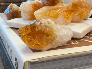 Raw Citrine Crystal Points: Ethically Sourced Healing Stone