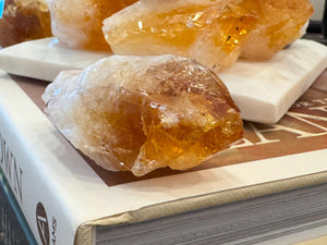Raw Citrine Crystal Points: Ethically Sourced Healing Stone