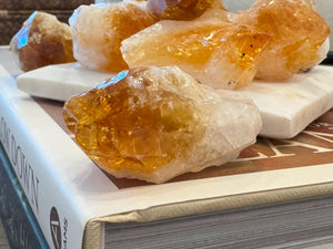 Raw Citrine Crystal Points: Ethically Sourced Healing Stone