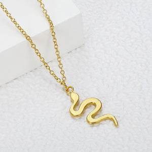 Minimalist Snake Pendant Necklace – 18K Gold-Plated Titanium Steel
