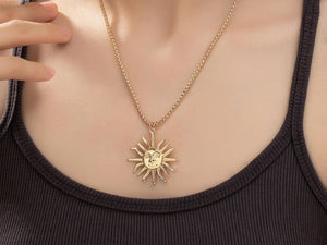Retro Sun Pendant Necklace – 18K Gold-Plated Stainless Steel Jewelry