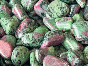 Ruby Zoisite Tumbled Stone – Natural Anyolite for Heart Chakra, Healing & Spiritual Growth