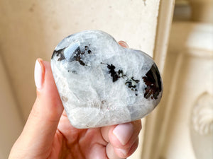 Rainbow Moonstone Heart Crystal | 4–6 cm Palm Stone for Intuition, Healing & Chakra Energy