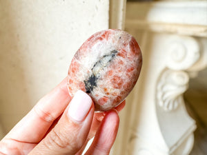 Sunstone Palm Stone: Joy & Confidence Crystal for Reiki