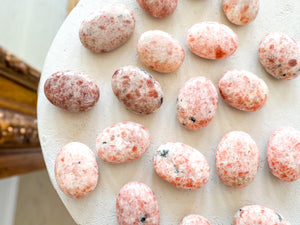 Sunstone Palm Stone: Joy & Confidence Crystal for Reiki