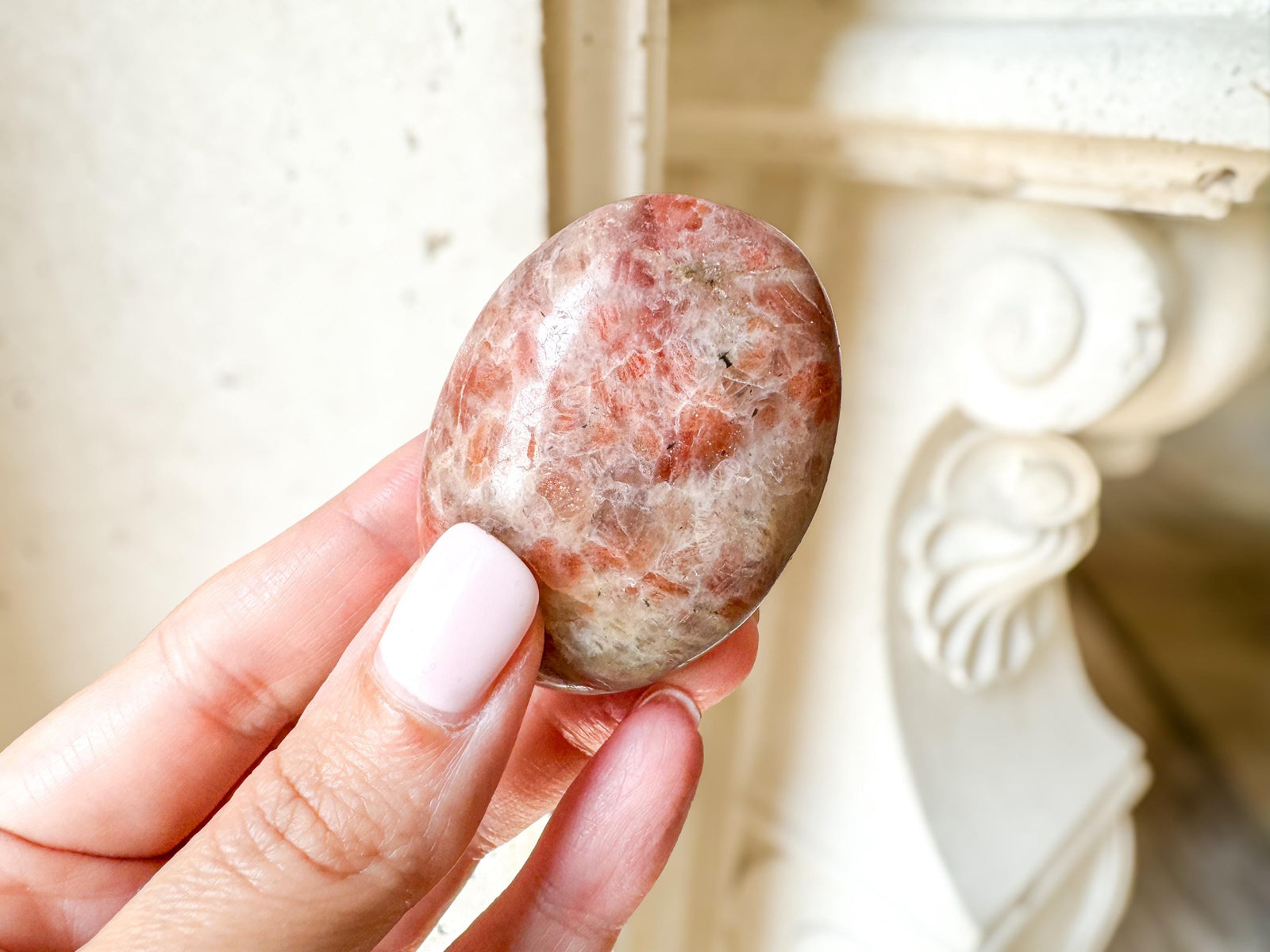 Sunstone Palm Stone: Joy & Confidence Crystal for Reiki