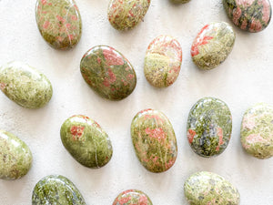 Unakite Palm Stone for Healing & Balance | Heart Chakra Crystal | Reiki, Meditation, Crystal Gift