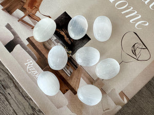 Selenite Tumbled Stones ( Set of 5 )  for Cleansing, Energy Healing, Chakra Balancing, Reiki, Meditation, Crystal Decor, Spiritual Gift