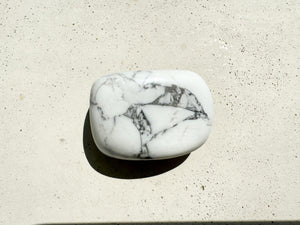 Howlite Tumbled Stones: Natural Calming Crystals for Meditation