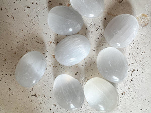 Selenite Tumbled Stones ( Set of 5 )  for Cleansing, Energy Healing, Chakra Balancing, Reiki, Meditation, Crystal Decor, Spiritual Gift
