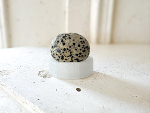 Selenite Crystal Display Plate, Polished Charging Stand, Gemstone Holder, Meditation Decor, Altar Stand, Spiritual Home Accent