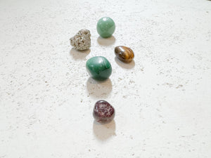 Abundance & Prosperity Crystal Set – Pyrite, Aventurine, Nephrite Jade, Garnet, Tiger’s Eye + Free Selenite Plate