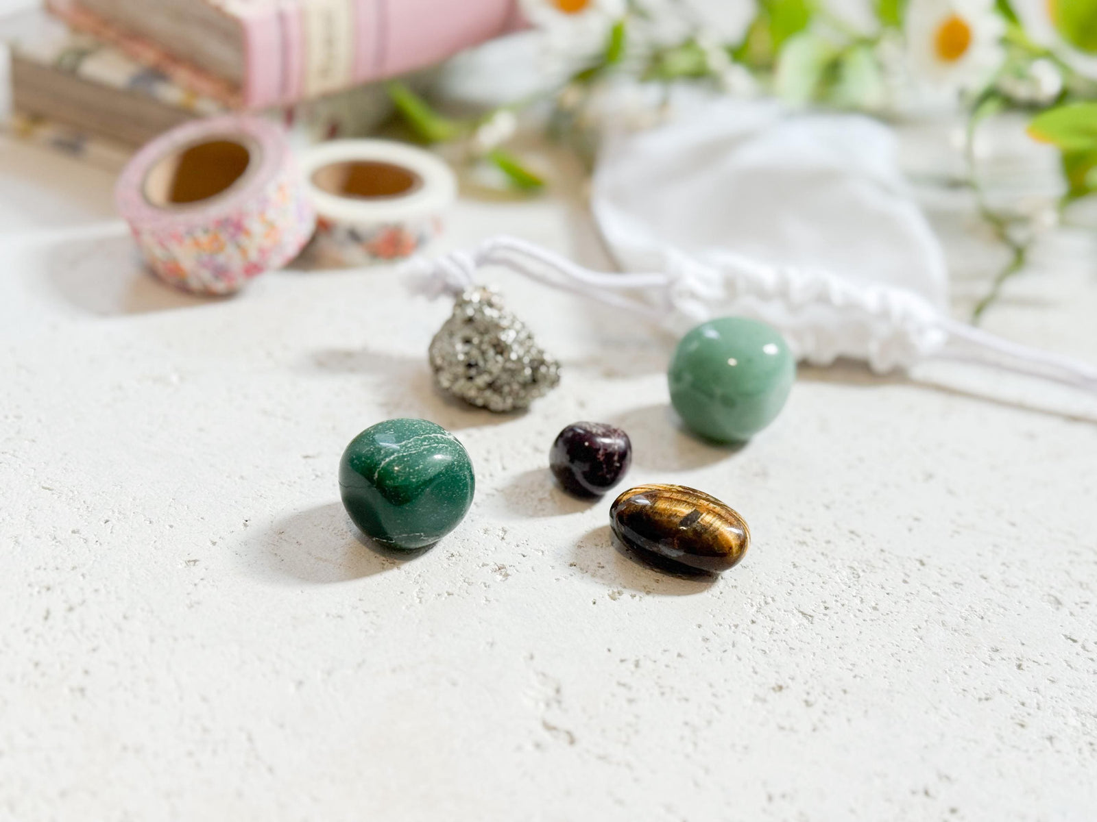 Abundance & Prosperity Crystal Set – Pyrite, Aventurine, Nephrite Jade, Garnet, Tiger’s Eye + Free Selenite Plate