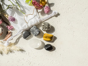 Crystal Gift Set for Him – Larvikite, Tiger’s Eye, Pyrite, Hematite, Obsidian Stones for Strength, Protection & Energy