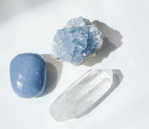Healing Crystal Gift Set: Angelite, Celestite, Quartz & Selenite Stand