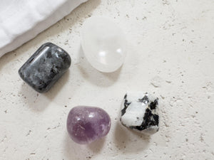 Intuition & Moon Energy Crystal Gift Set – Larvikite, Amethyst, Moonstone, Selenite Plate for Meditation, Healing