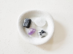 Intuition & Moon Energy Crystal Gift Set – Larvikite, Amethyst, Moonstone, Selenite Plate for Meditation, Healing