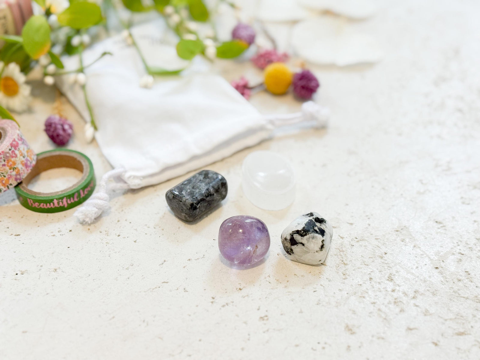 Intuition & Moon Energy Crystal Gift Set – Larvikite, Amethyst, Moonstone, Selenite Plate for Meditation, Healing