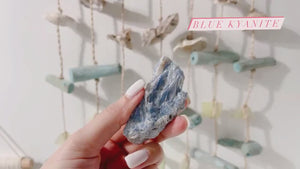 Blue Kyanite Crystals : The Stones of Communication, Alignment, and Clarity