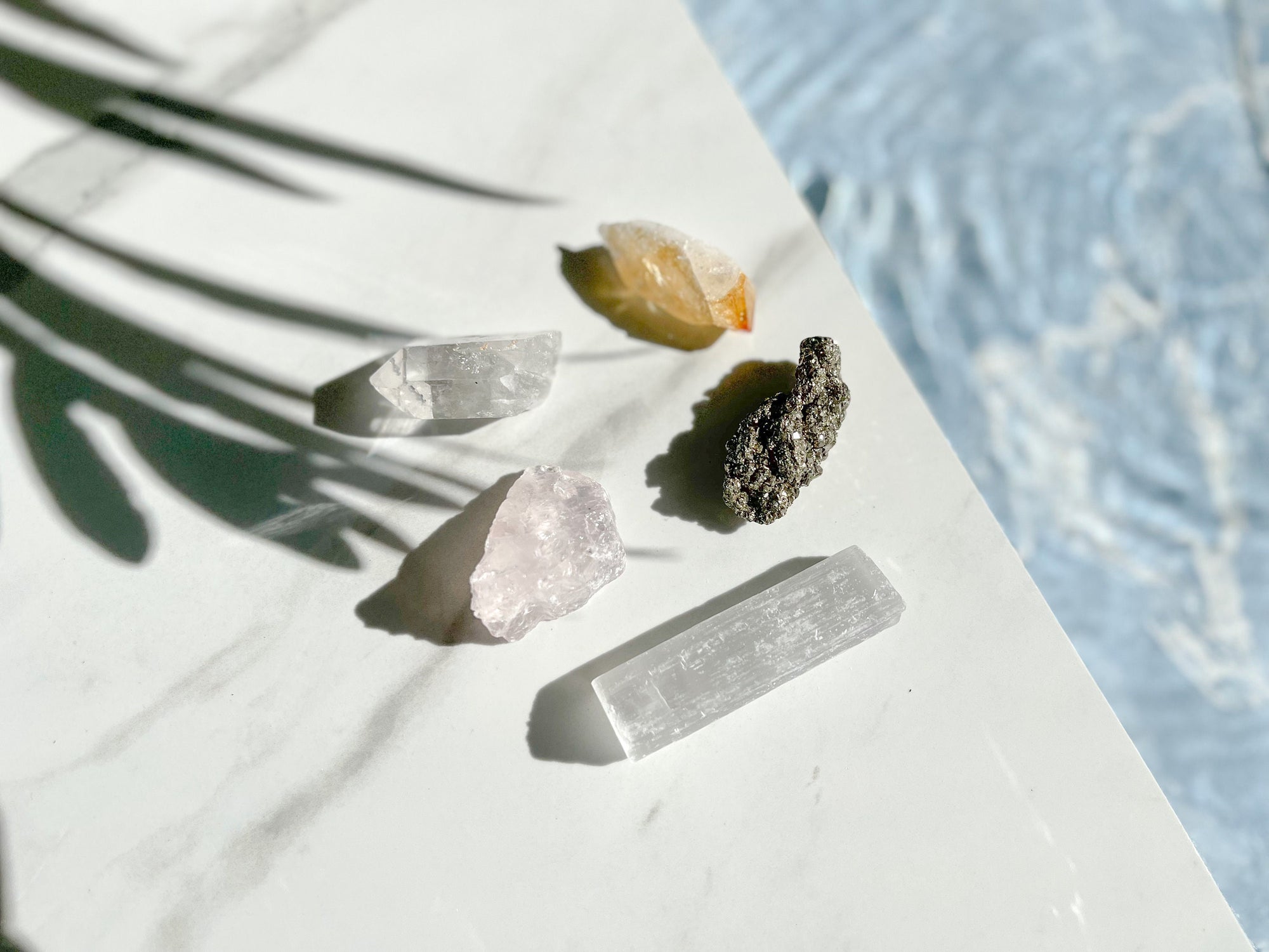 Nurture Your Friendships with this Energizing Crystal Set - Includes Pyrite, Clear Quartz, Citrine, Rose Quartz, and a Free Selenite Stick