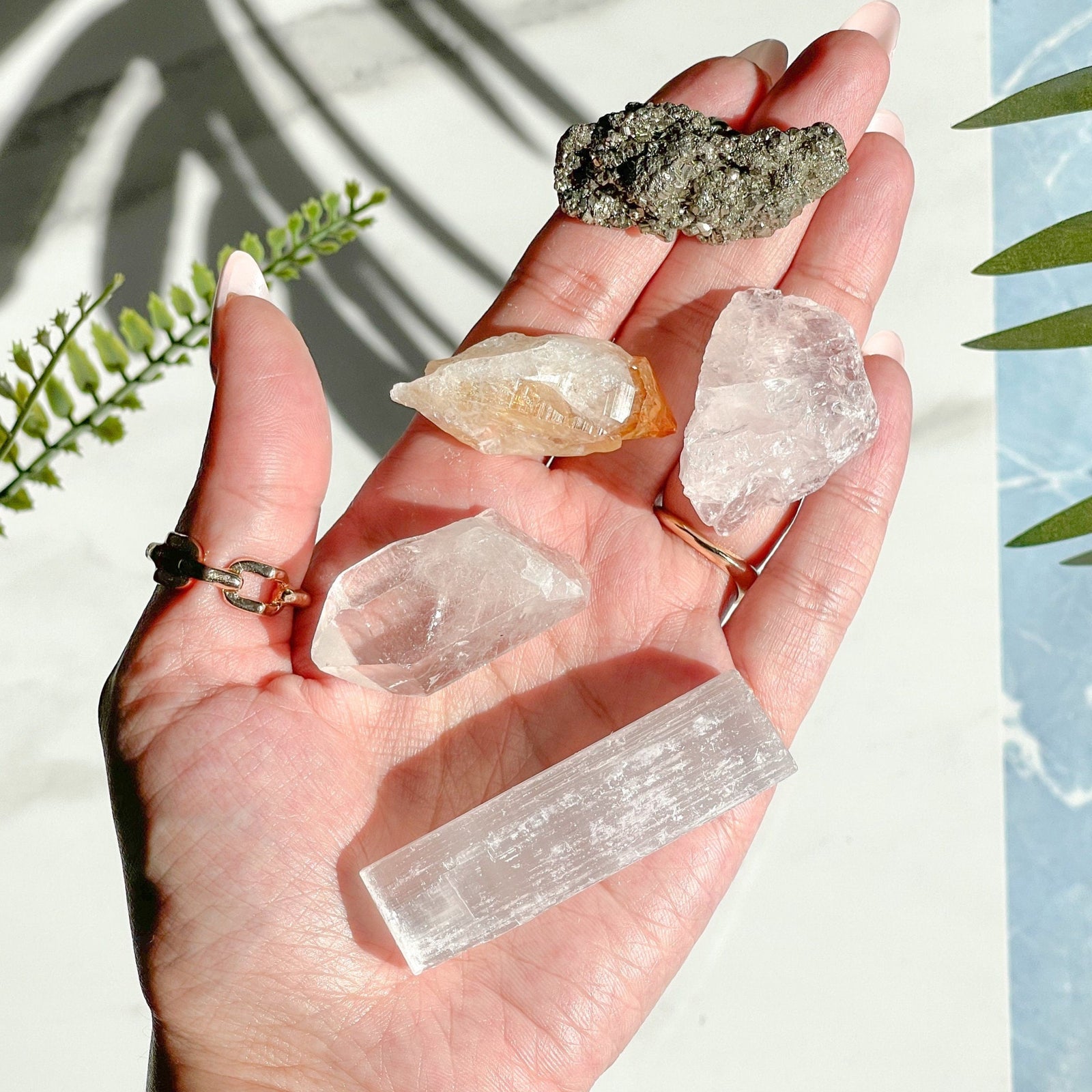 Nurture Your Friendships with this Energizing Crystal Set - Includes Pyrite, Clear Quartz, Citrine, Rose Quartz, and a Free Selenite Stick
